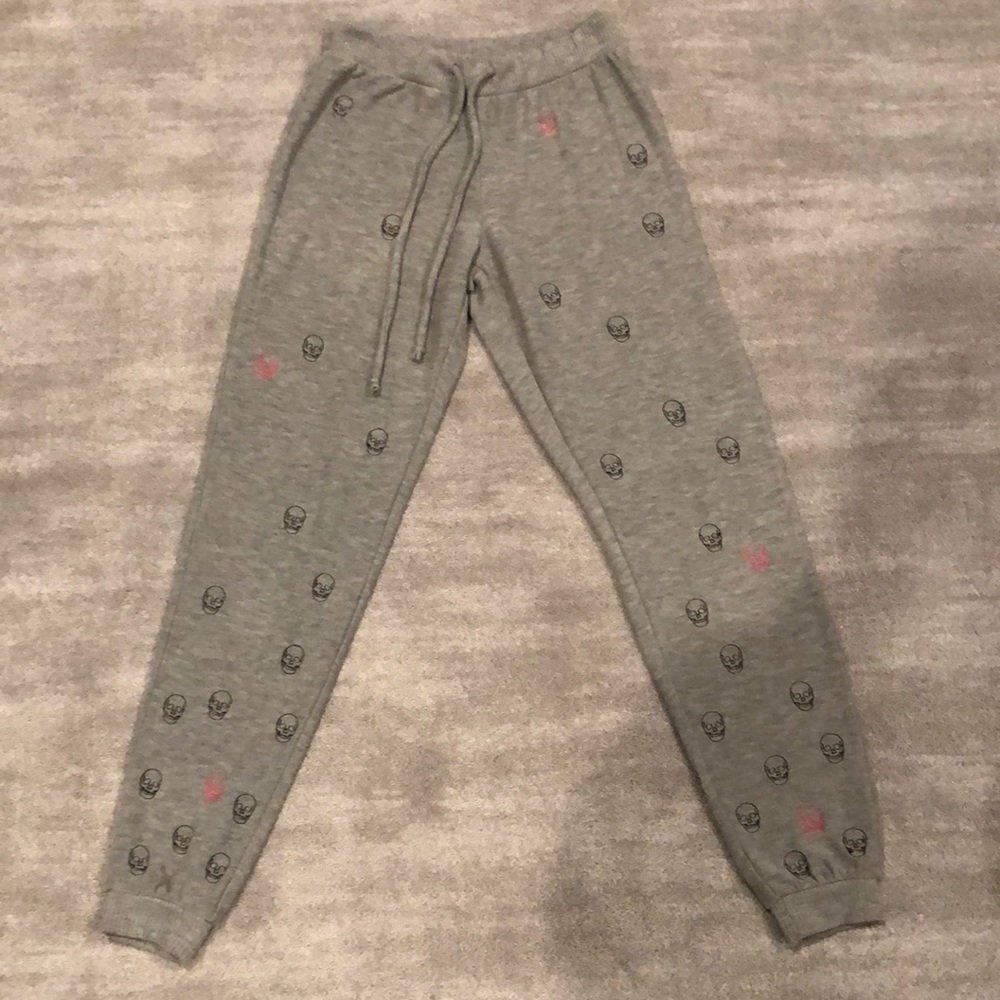 Chaser skull sweatpants, size small